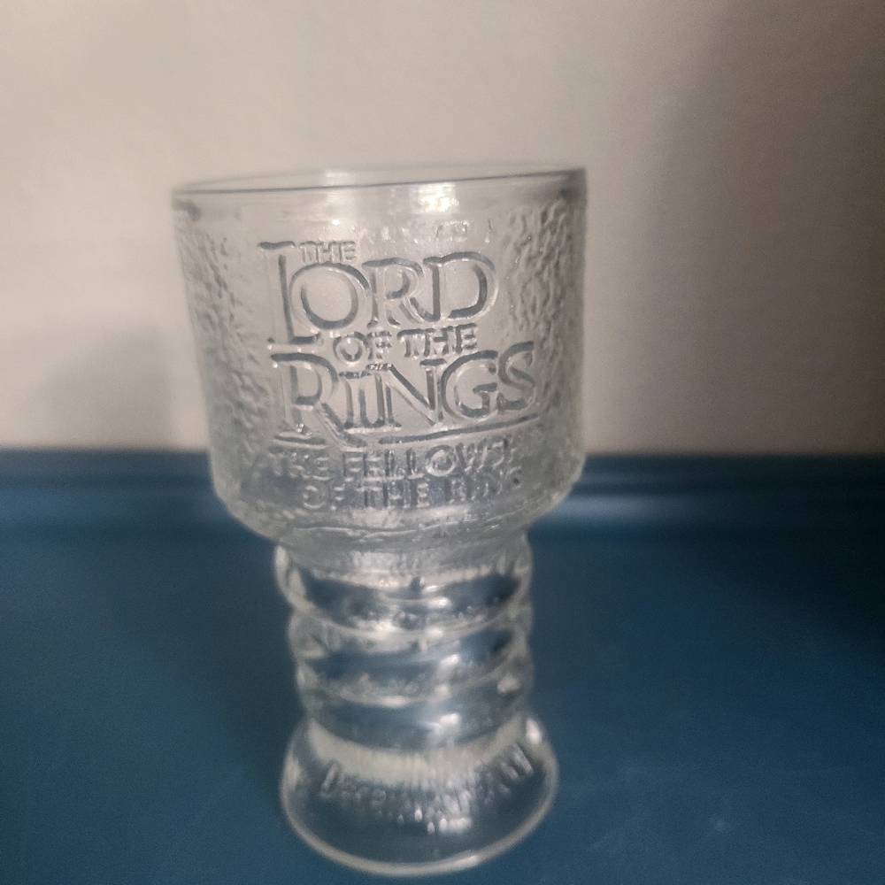 Lord of the Rings Fellowship of The Ring Frosted Glass Goblet December 2001
